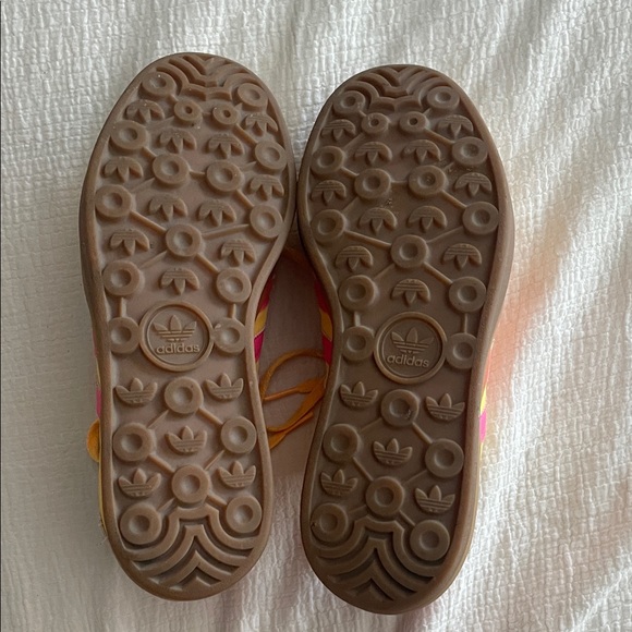 Adidas Platform Gazelle RARE Pink And Yellow - Picture 2 of 6